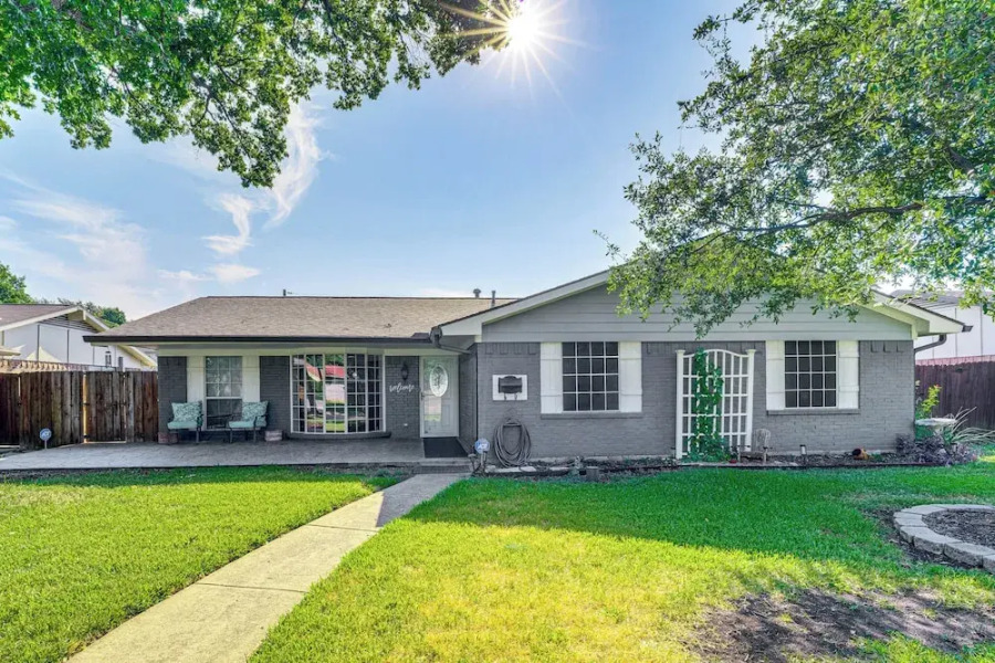 Texas Home w/ Yard: 2 Mi to Prairie Creek Park