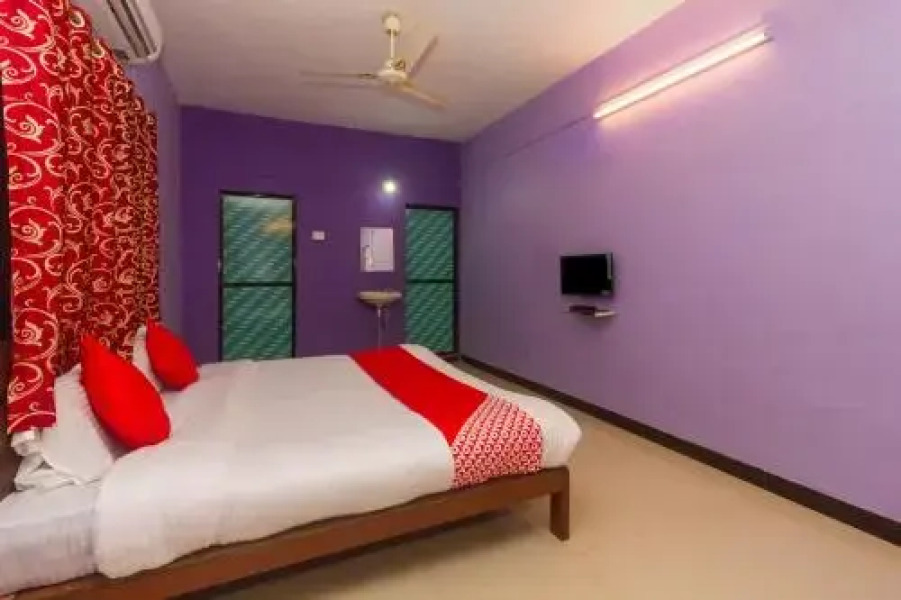 OYO 18832 Sukhakarta Weekends