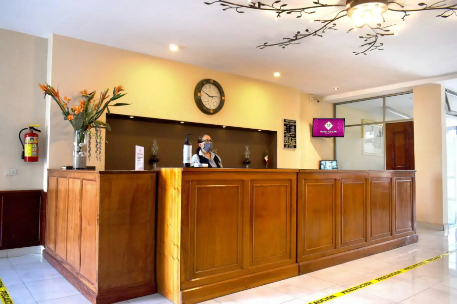 Hotel Aztlan