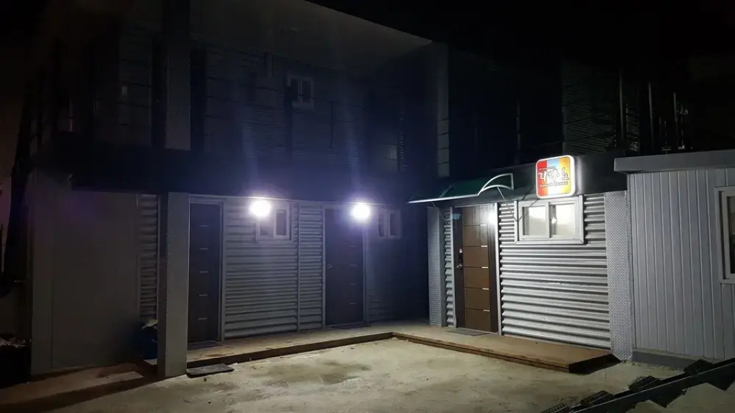 Ninano Guesthouse - Hostel