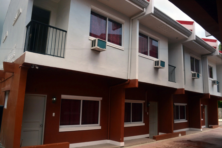 Ashley and Bill's Suites 'N Garden