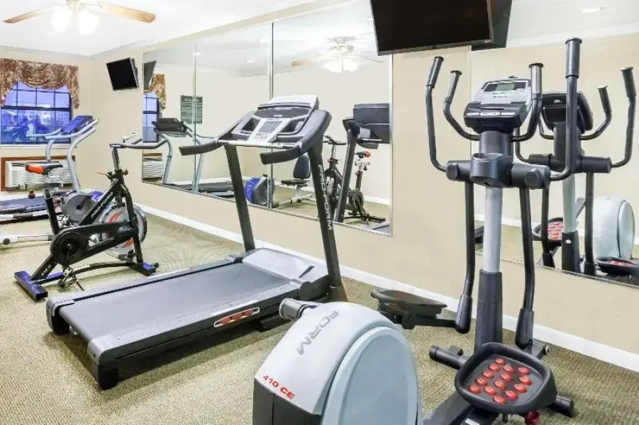 Super 8 by Wyndham Searcy AR