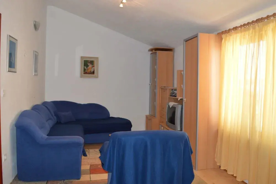 Apartments Savarin 550
