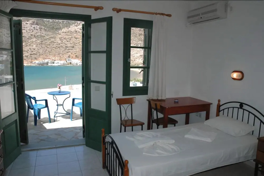 Tzannis Aglaia Pension