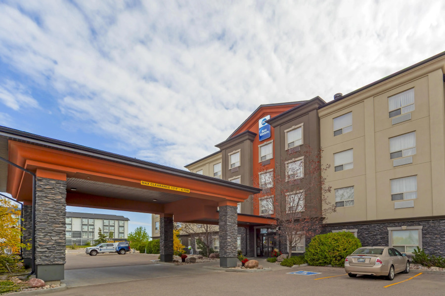 Best Western Bonnyville Inn & Suites