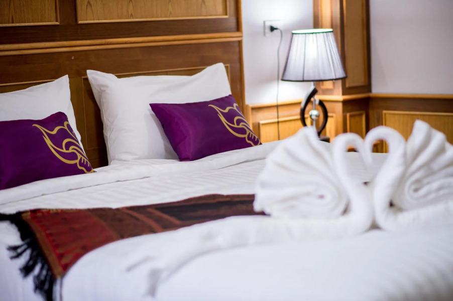 Thatphanom View Hotel