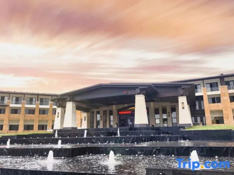 Forest Hot Springs Resort Hotel