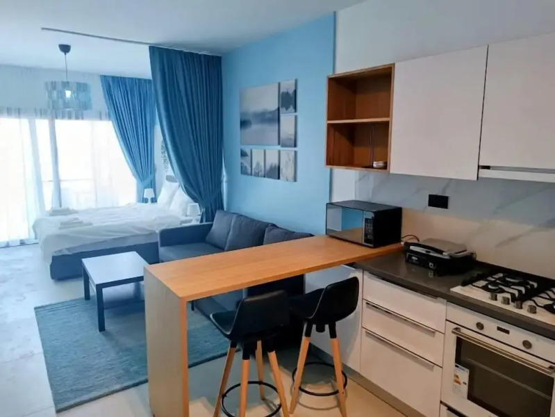 Azure Seaview Studio in Caesar Blue