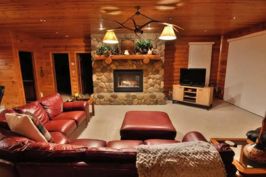 Majestic Moose Lodge