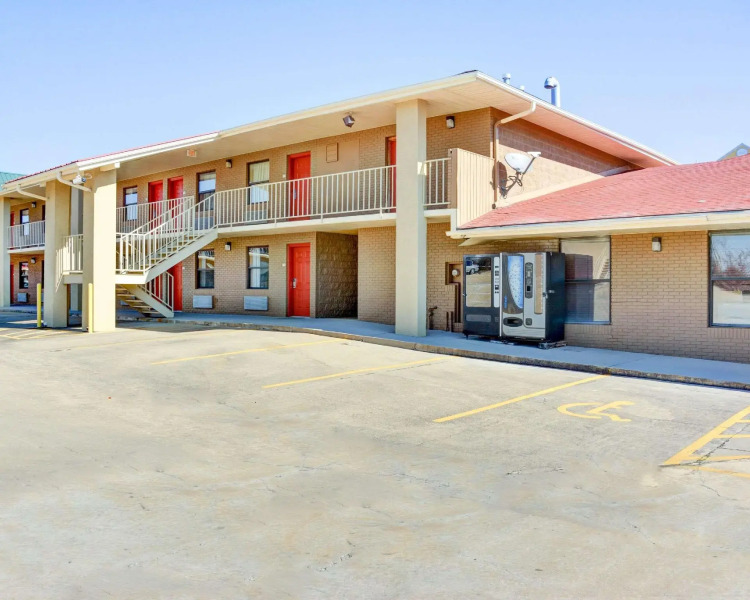 Quality Inn & Suites Hot Springs-Lake Hamilton