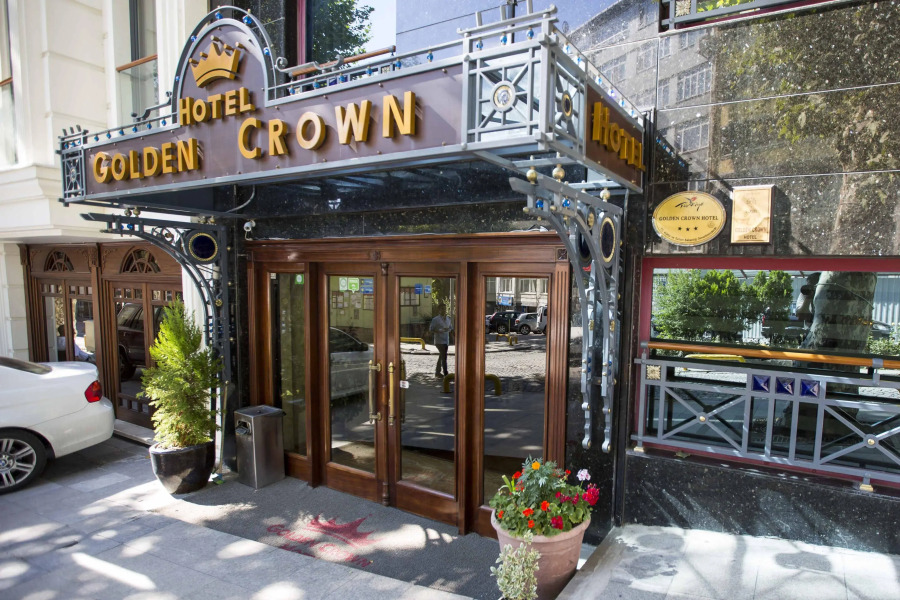 Hotel Golden Crown