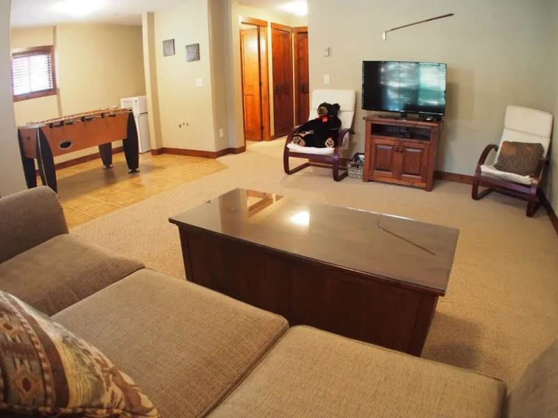 Trappers Landing #34 by Bear Country