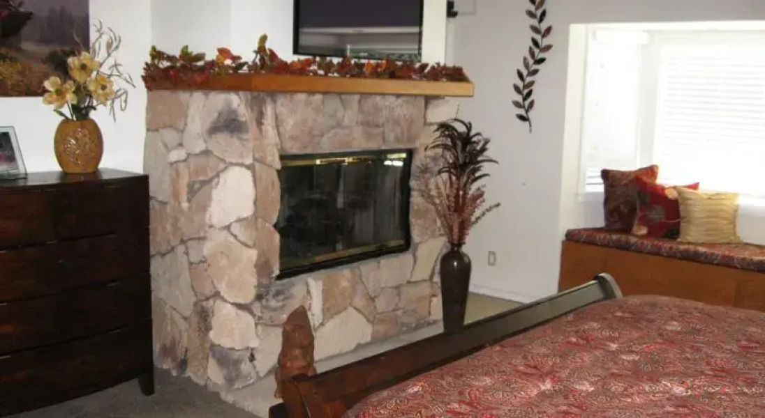 Yosemite Drive House