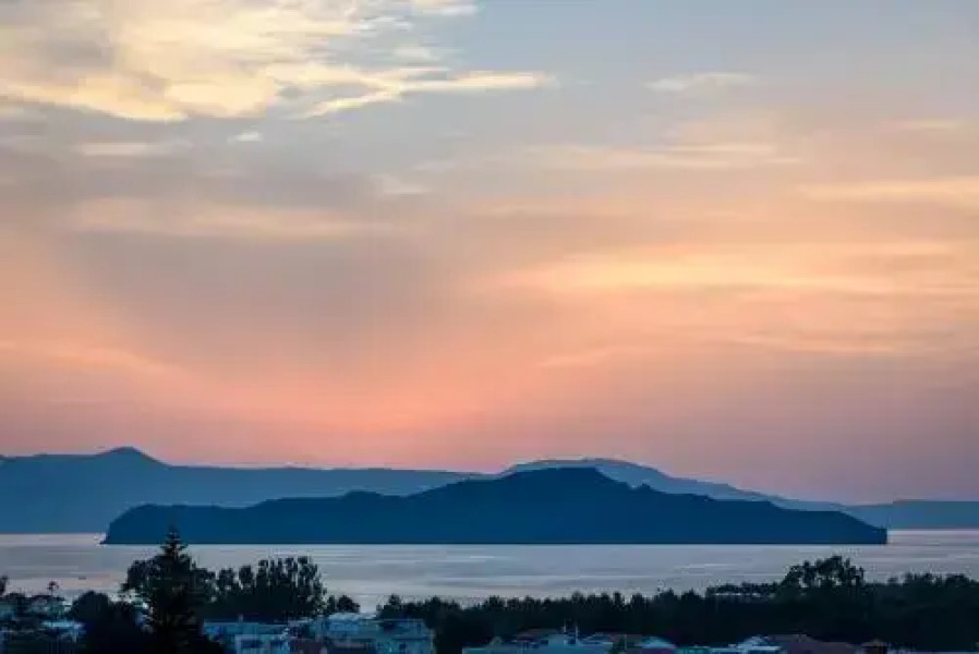 Golden Beach Hill Apartments