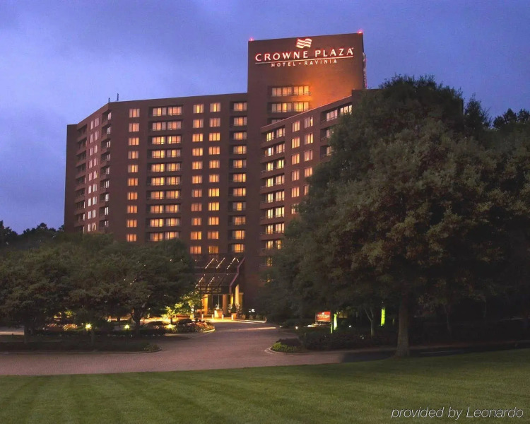 Crowne Plaza Atlanta Perimeter at Ravinia by IHG