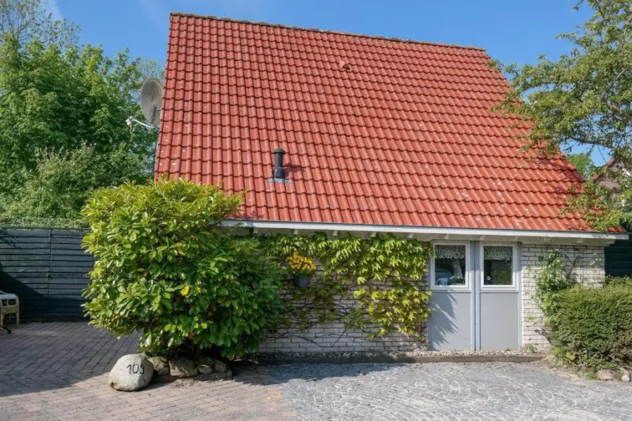 Gudrun 5 pers Equipped house with sauna. Dogs are welcome!