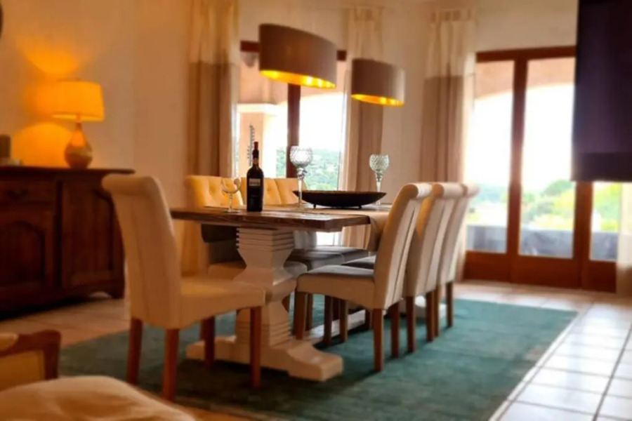 Ferienhaus Cristina mit Pool, Meerblick, familienfreundlich