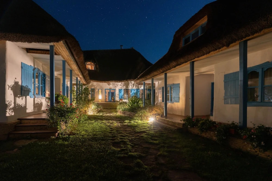 5 Chirpici - Small Traditional Resort