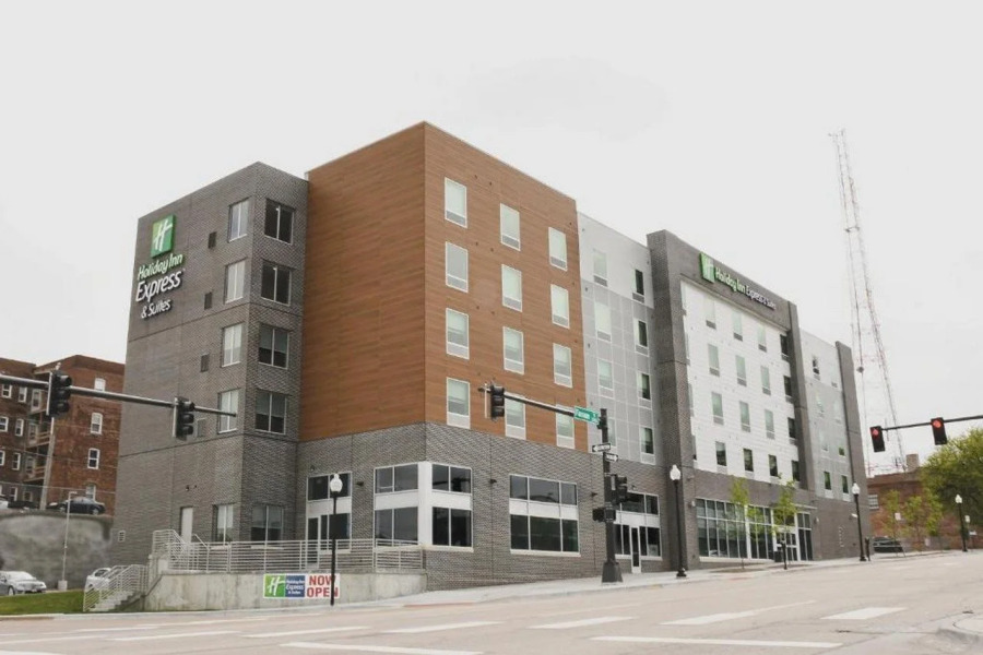 Holiday Inn Express & Suites Omaha Downtown - Old Market by IHG