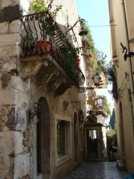 House With 2 Bedrooms in Zappardino, With Balcony Near the Beach