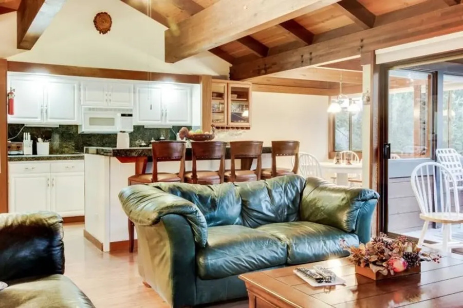 Tahoe Taverns 101 by Tahoe Mountain Properties