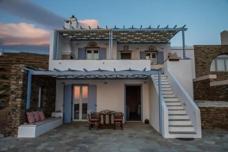 Iliopetra residence - 5BR Villa in Agios Romanos