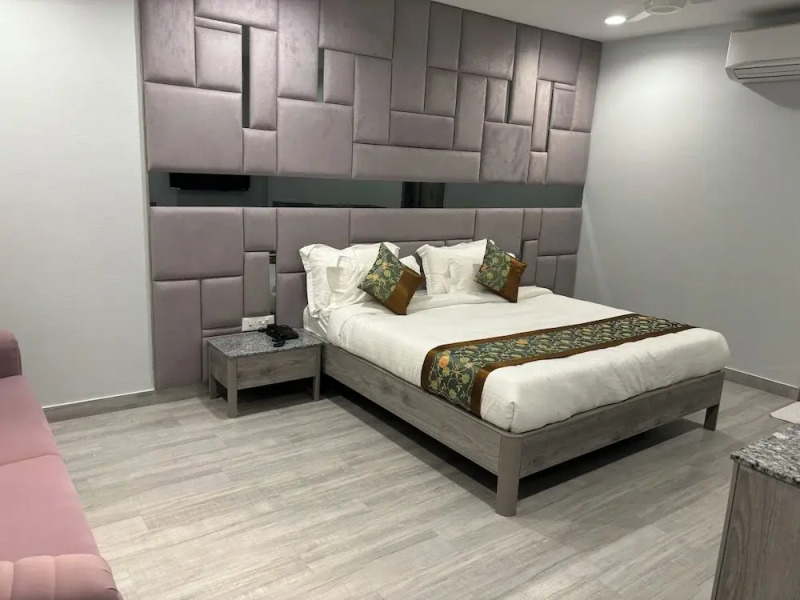 The Byke Boutique - Amra Oasis Osian