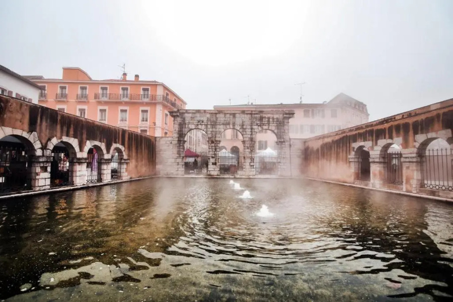 Studio de la Fontaine Chaude - Classé 2 étoiles - Centre Historique