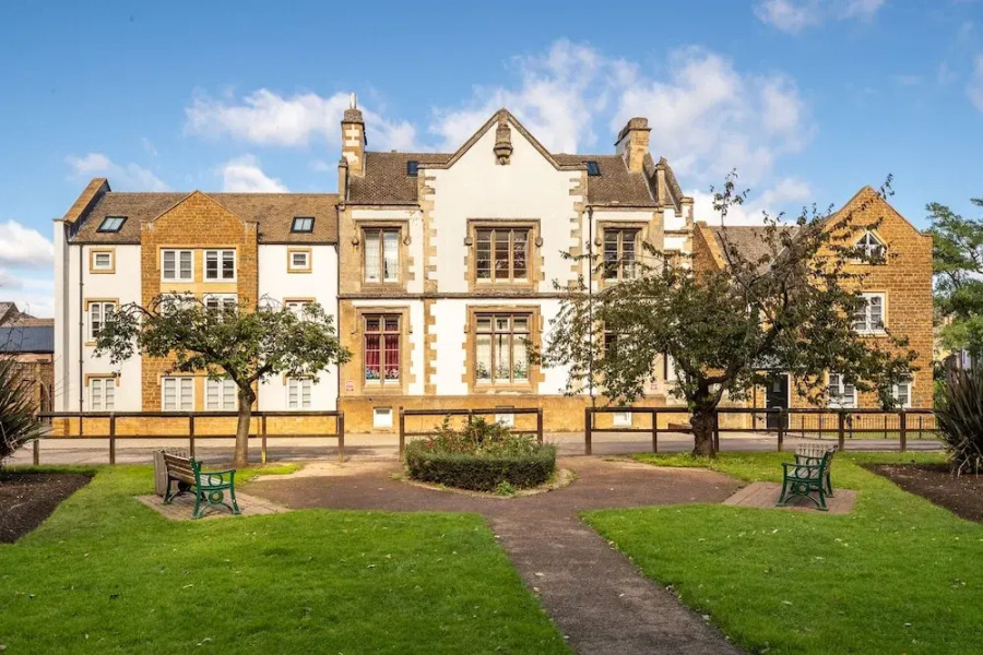 Inviting 1-bed Apartment in Banbury