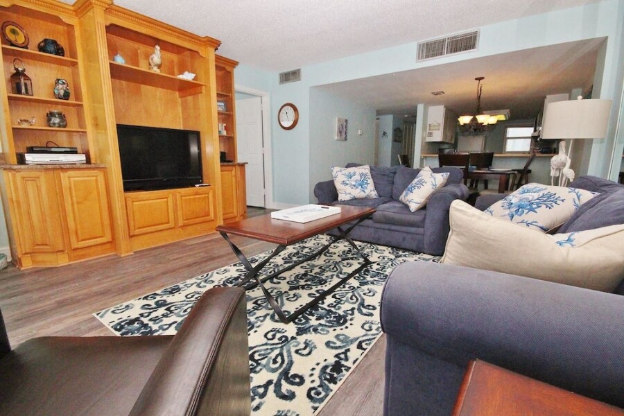 Daytona White Surf 405 Apartment 2