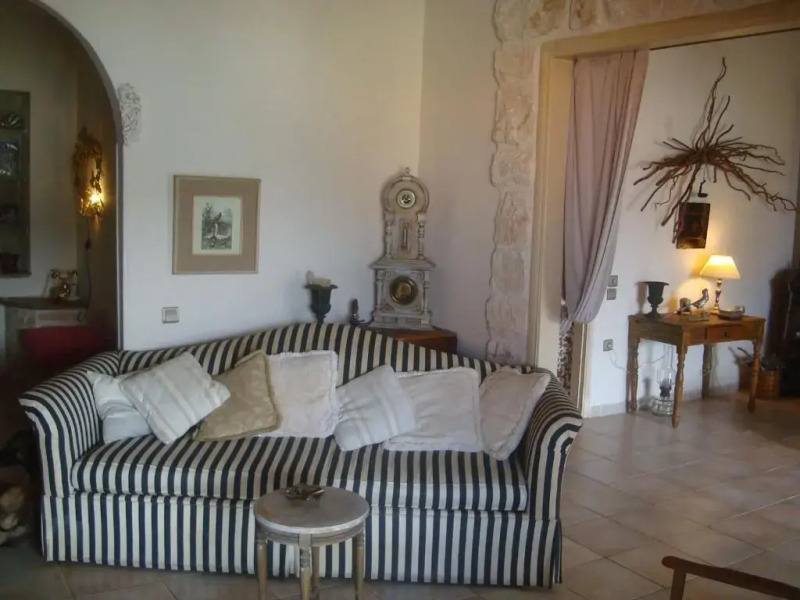 Charming country cottage by the sea