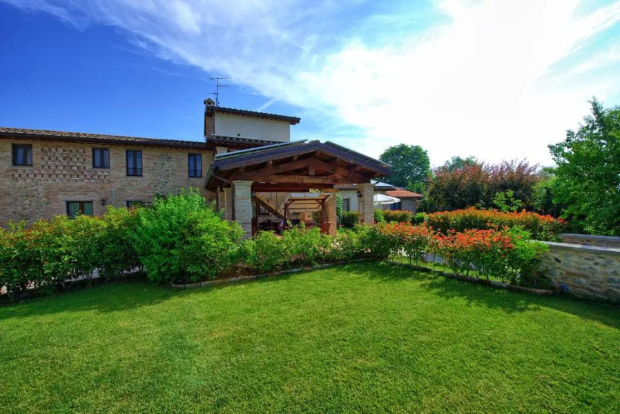 Casale Tiziano by PosarelliVillas