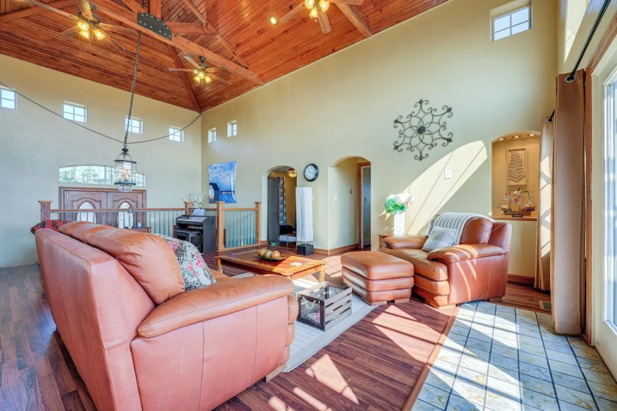 Family-friendly Fischer Home w/ Private Hot Tub!