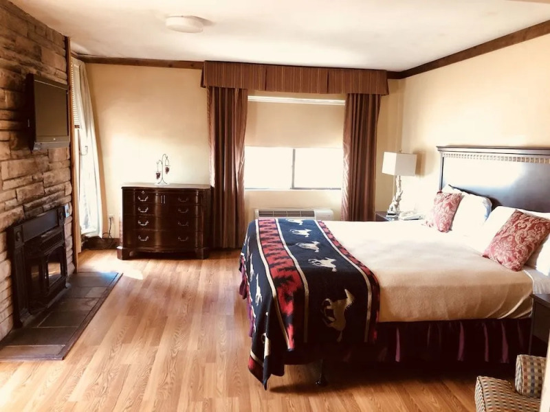 Pine Ridge Dude Ranch