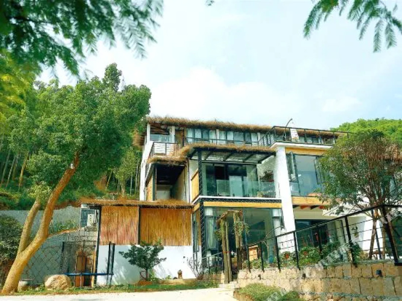 Shan Po Shang Hot Spring Resort