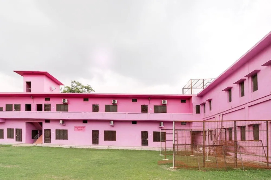 SPOT ON 42133 Hanuman Bagh