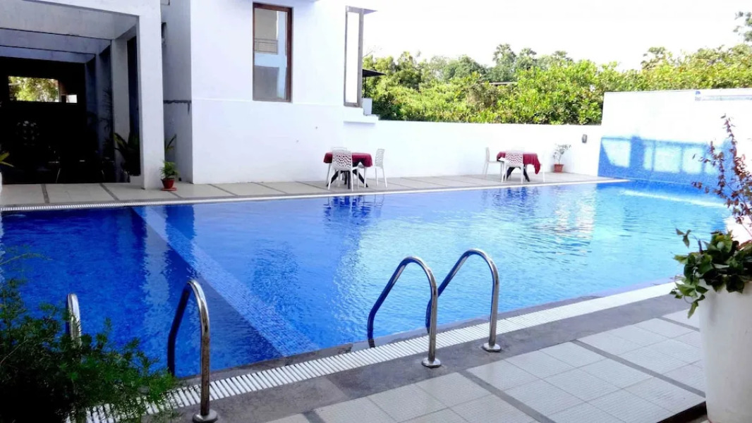 Purple Hotels Resorts Cuisine