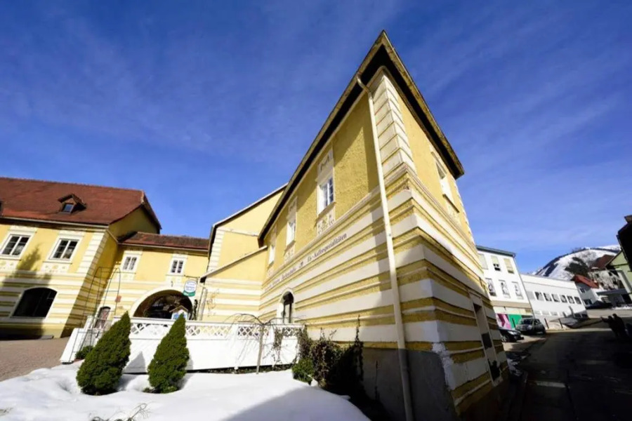 Barbara Residenz / Apartment Clematis