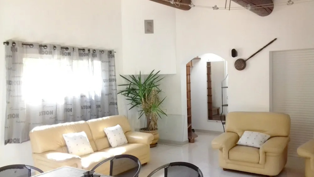 House With 2 Bedrooms in Jouques, With Private Pool, Enclosed Garden a