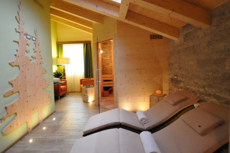 Chalet Tovel - Mountain Lake