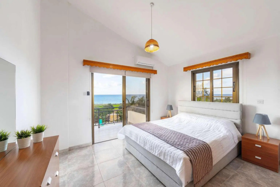 Villa Adonis Large Private Pool Walk to Beach