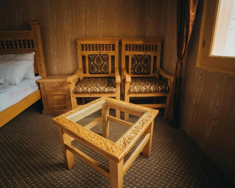 Gulbast House