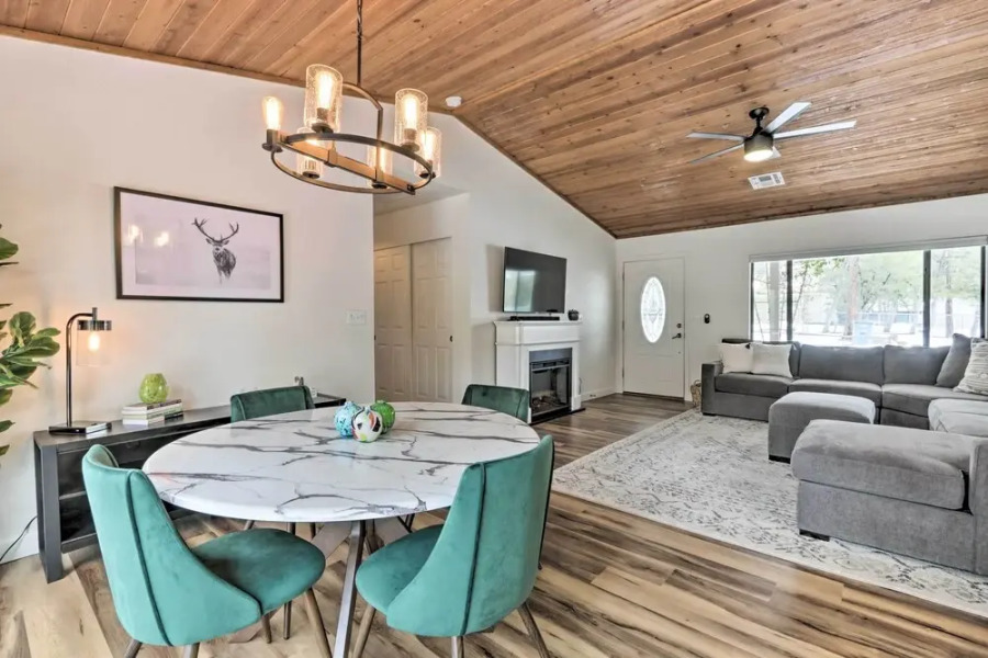 ~ 8 Mi to State Park & Trails: Pine Mountain Home