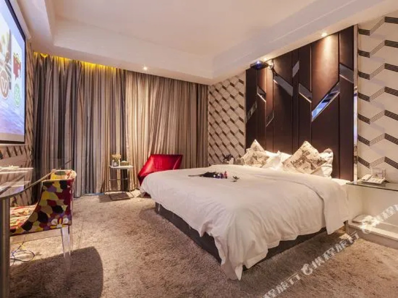 Perfect Fashion Hotel(Taizhou Luqiao Passenger Transport Center)