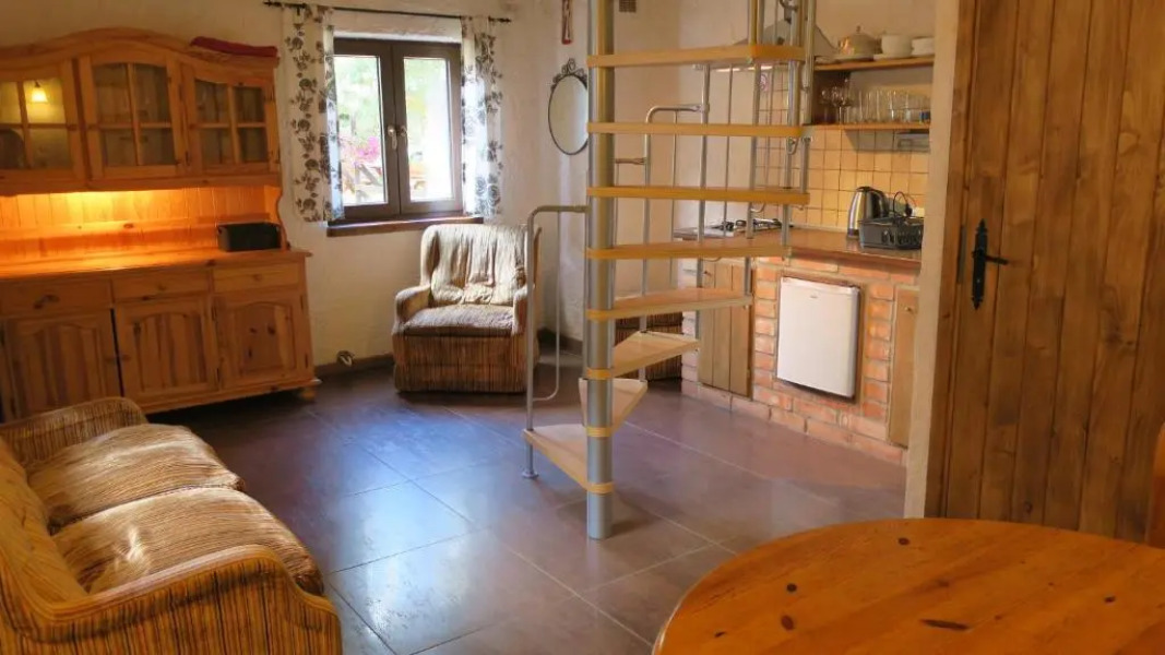 Osada pod Czerwonym Dębem