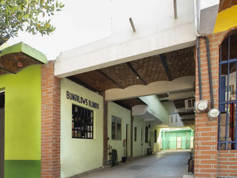 OYO Hotel Bungalows Alondra