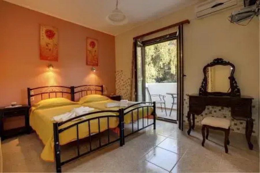 Paramonas Villa 0 Pool Air Con WiFi