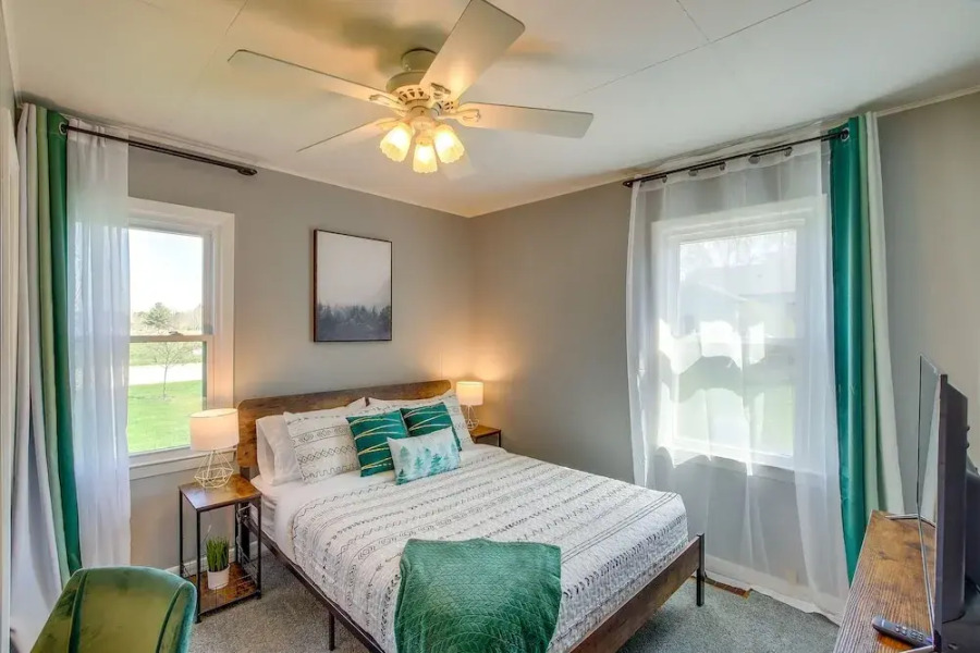 Sturgeon Bay Home ~ 6 Mi to Potawatomi State Park