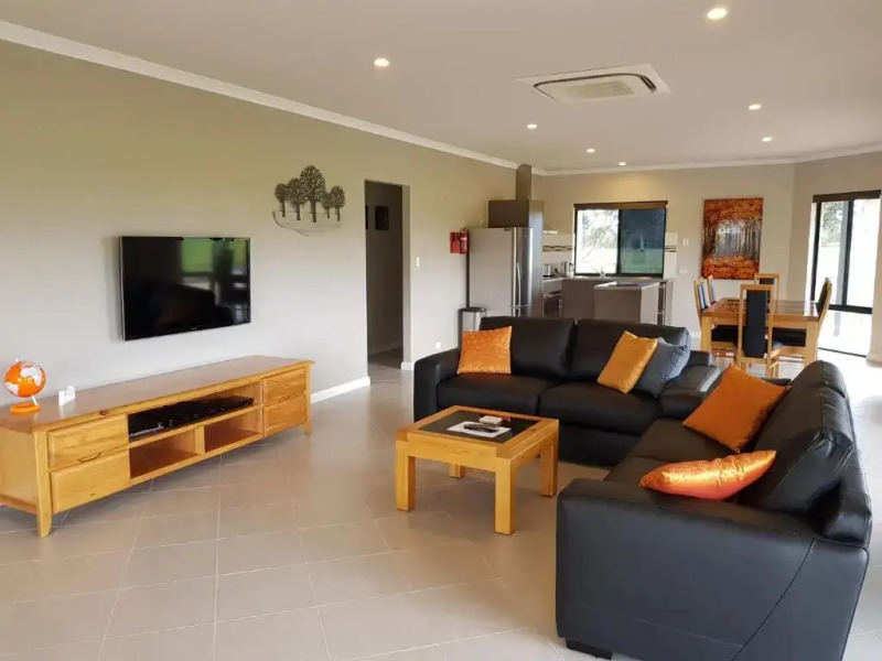 Redgate Forest Retreat