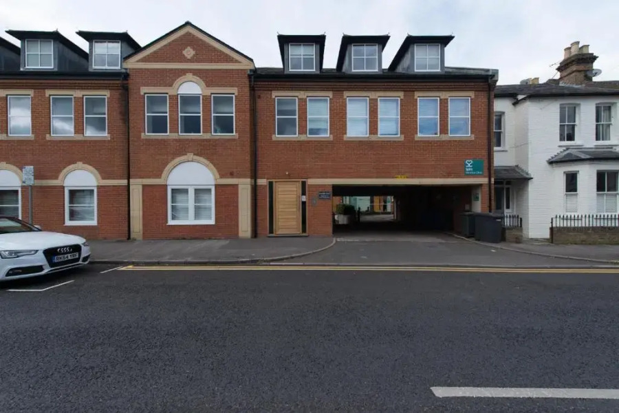 Hampden Apartments - The Elizabeth